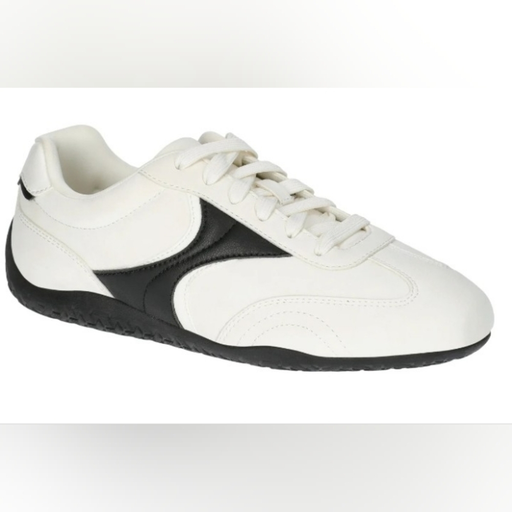 Avia Women's Faux Suede Athletic Lifestyle Sneakers   Various Sizes White   NWT